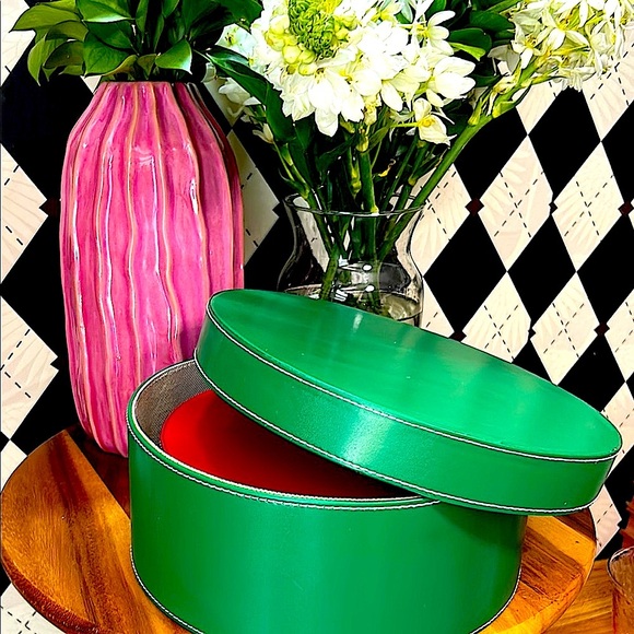 Nesting Leather Boxes Set of 2 – Red & Green – Cylindrical Storage - Large - Picture 8 of 17